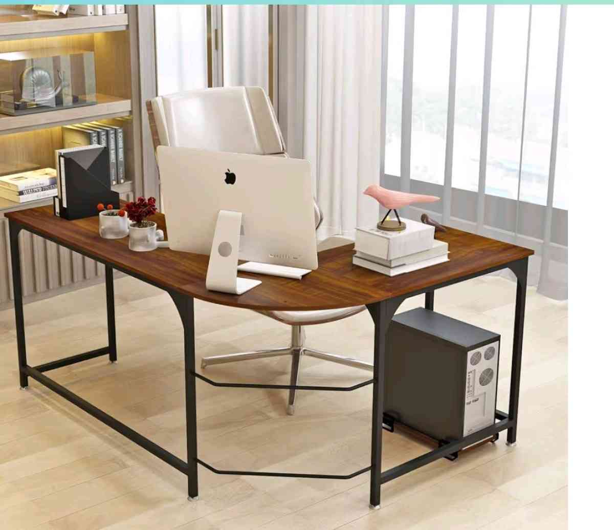 Corner Desk
