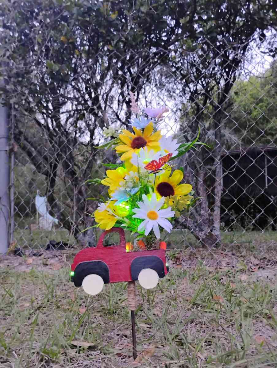 light up graveside flowers for loved ones