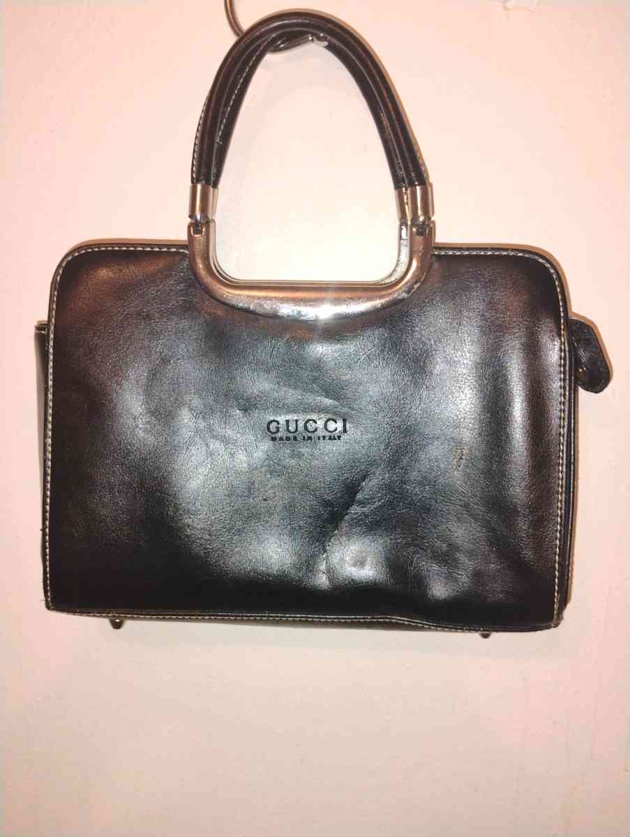 Gucci black leather handbag