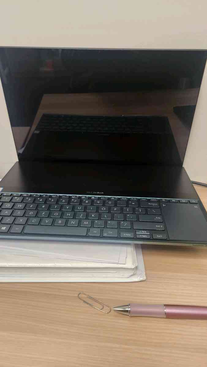 ASUS ZenBook Pro Duo UX581 GeForce RTX 2060