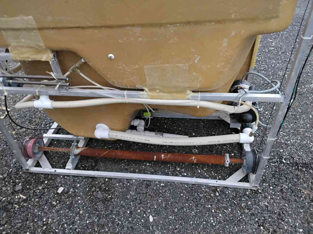 Walk In Bath Tub with Showering Head Plus Whirlpool Like New