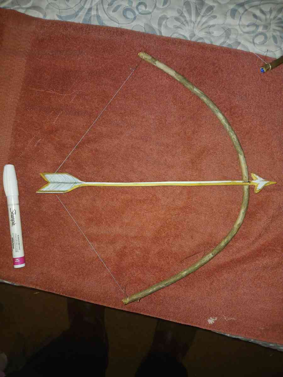 hand carved bow n arrows for display