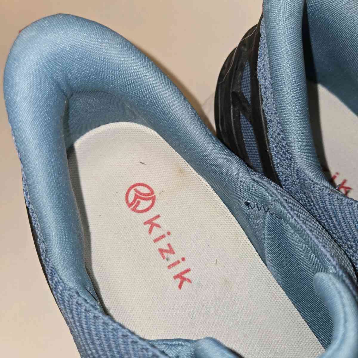 Kizik Athletic Shoes Mens Size 12 and a half Deep Sea Color