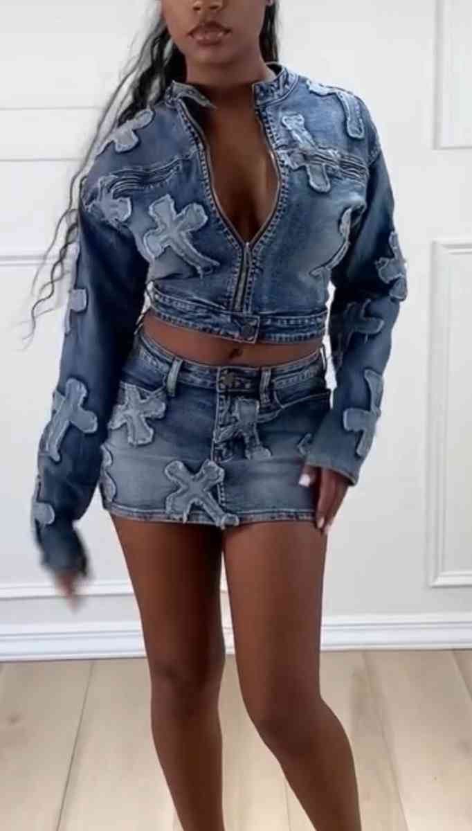 2 pc set woman size small