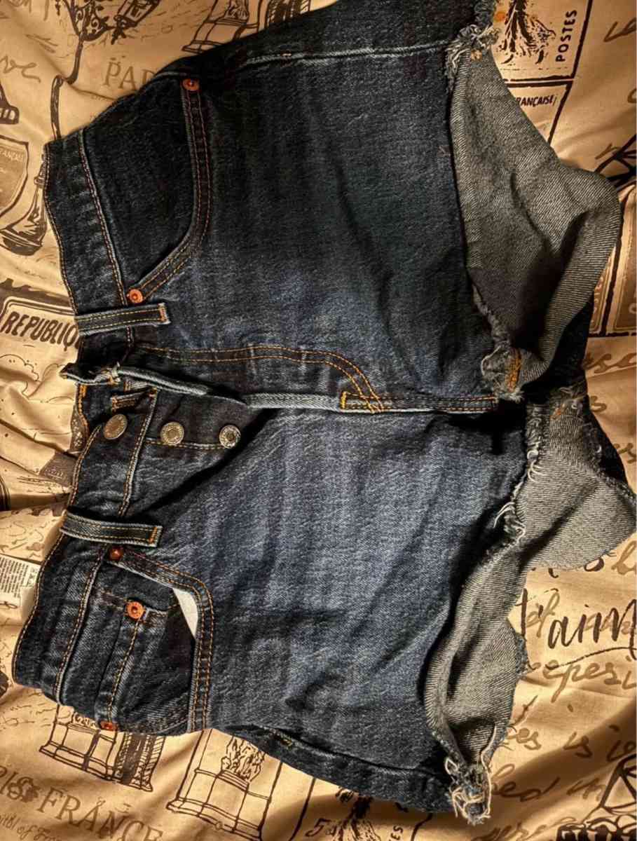 Levis shorts