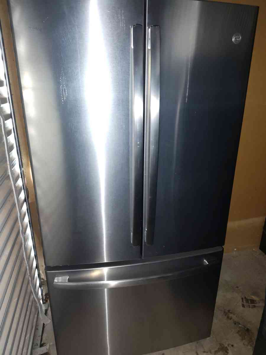 Refrigerator GE
