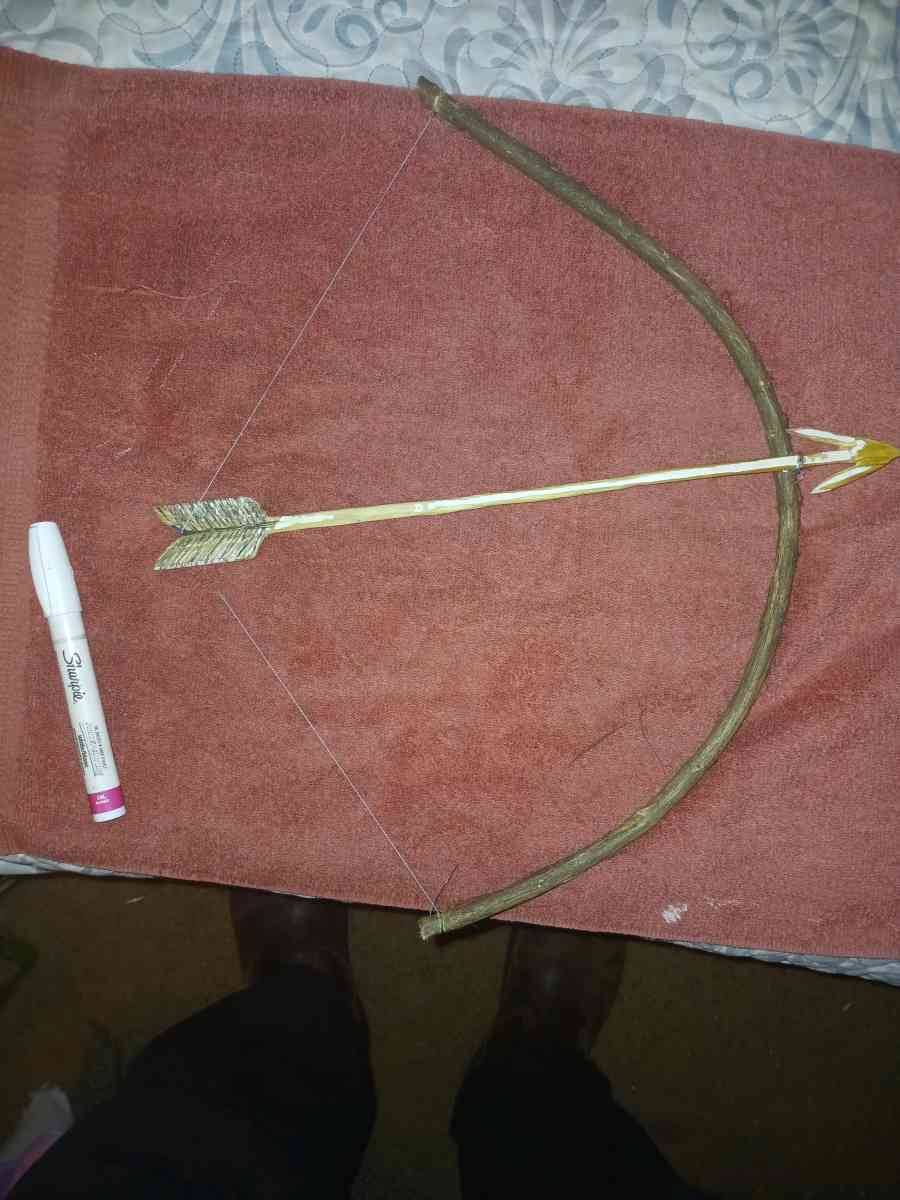 hand carved bow n arrows for display