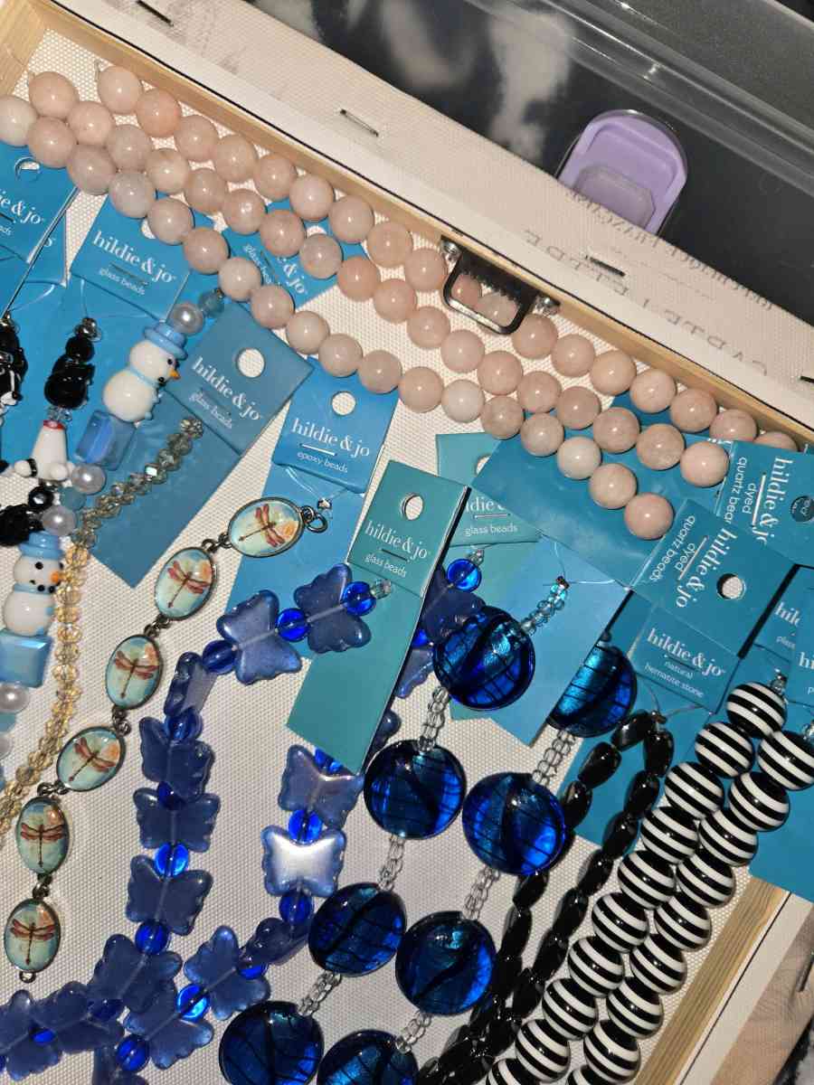 bundle of brand new glass beads for making jewelry selling t