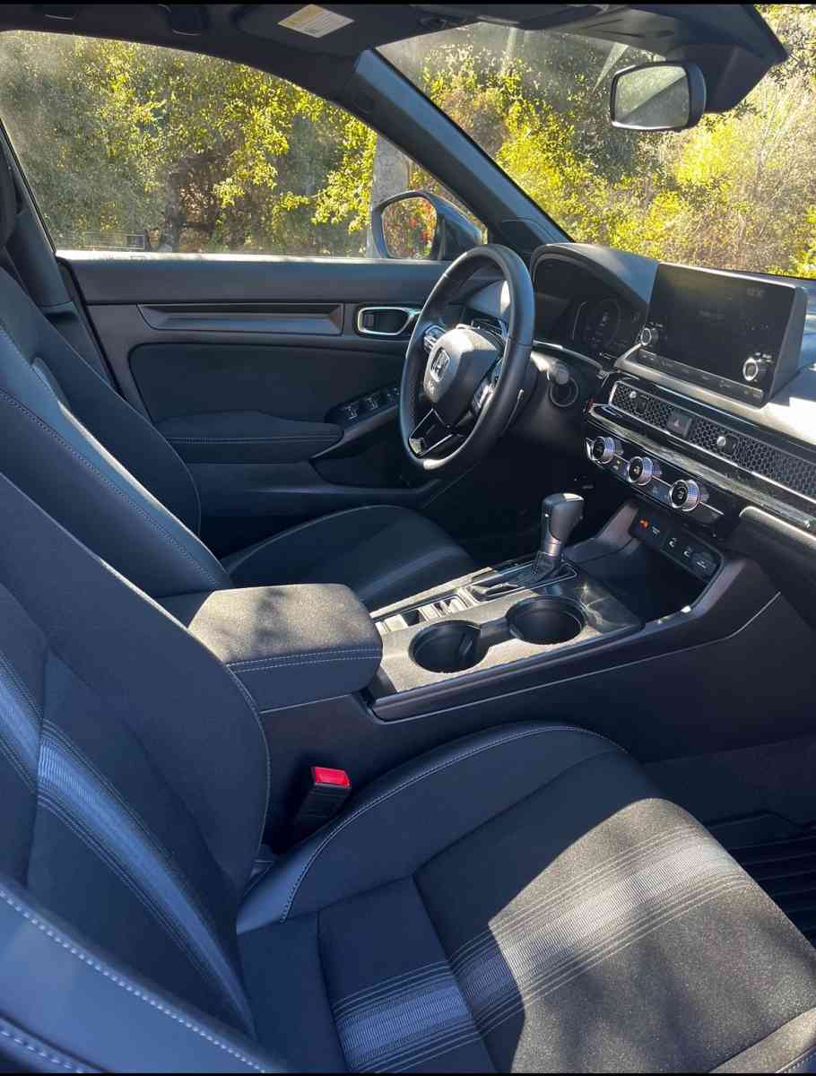 2025 Honda Civic sport model