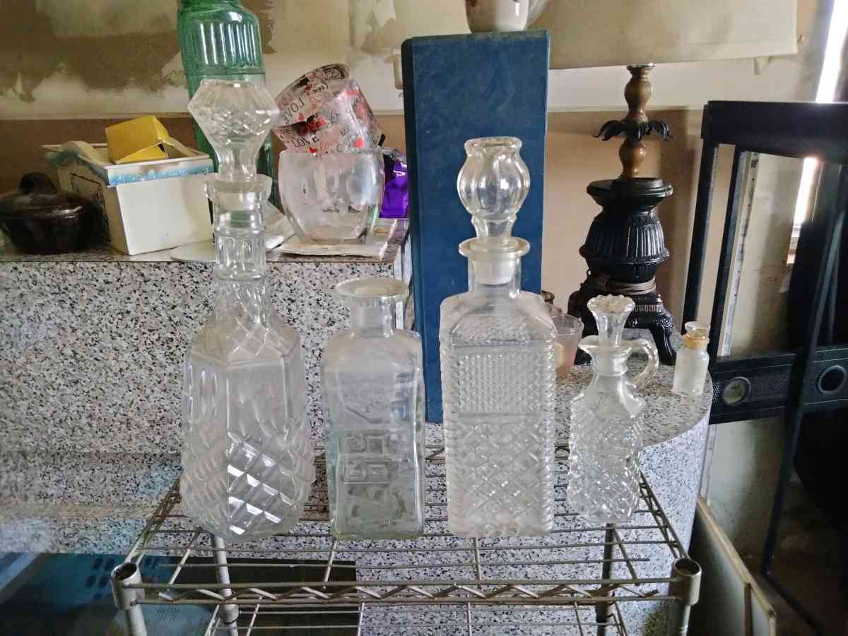 GLASS SPIRITS DECANTERS