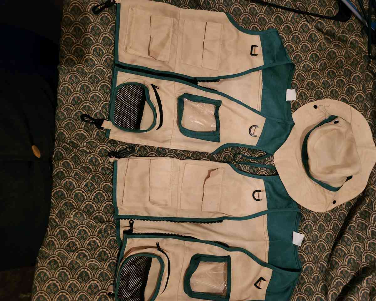 Kids outdoor exploration Nature Vests and hat