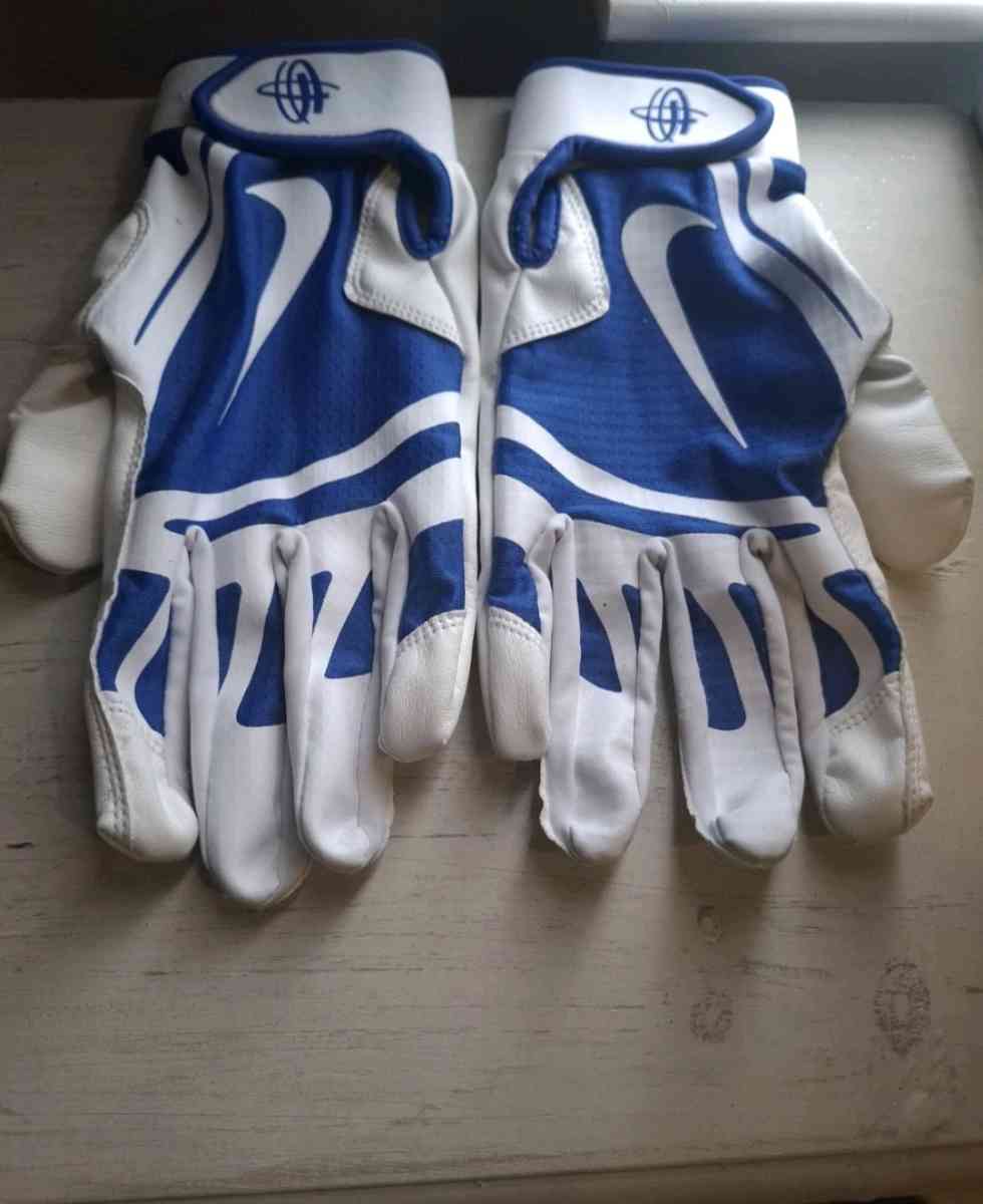 Nike Huarache Edge White Royal Blue Battling Gloves Youth Ad