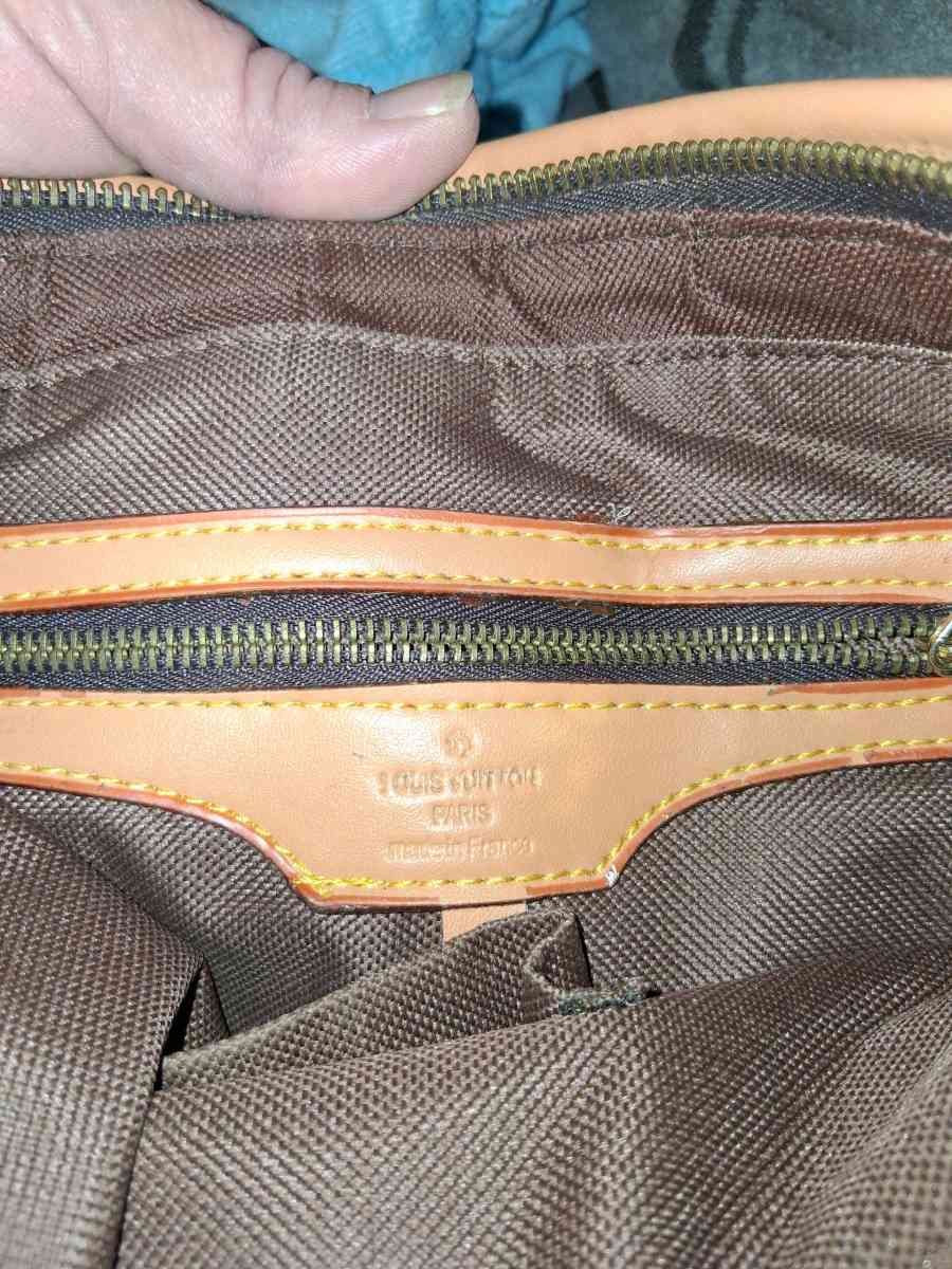 Louis Vuitton bucket purse