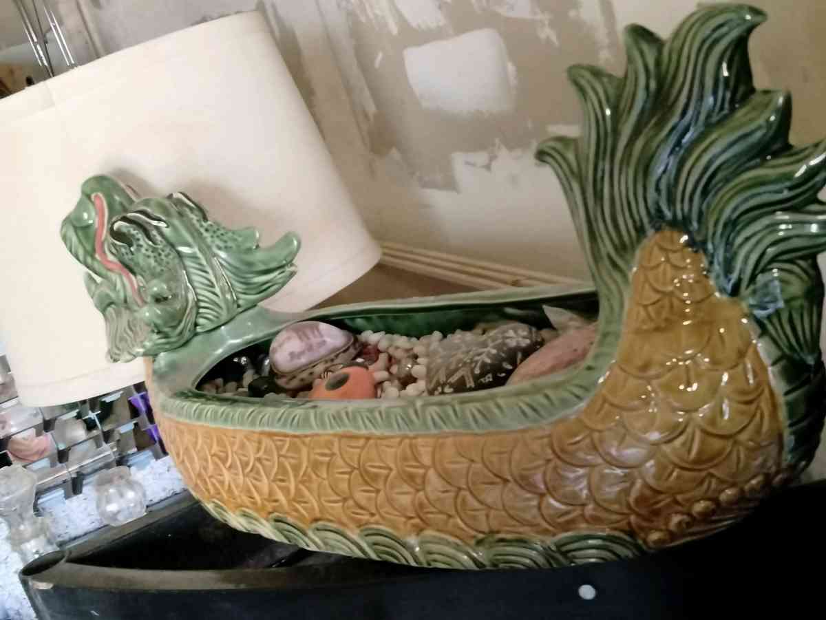 DRAGON PLANTER