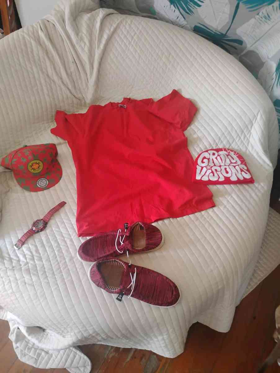 clothes red
