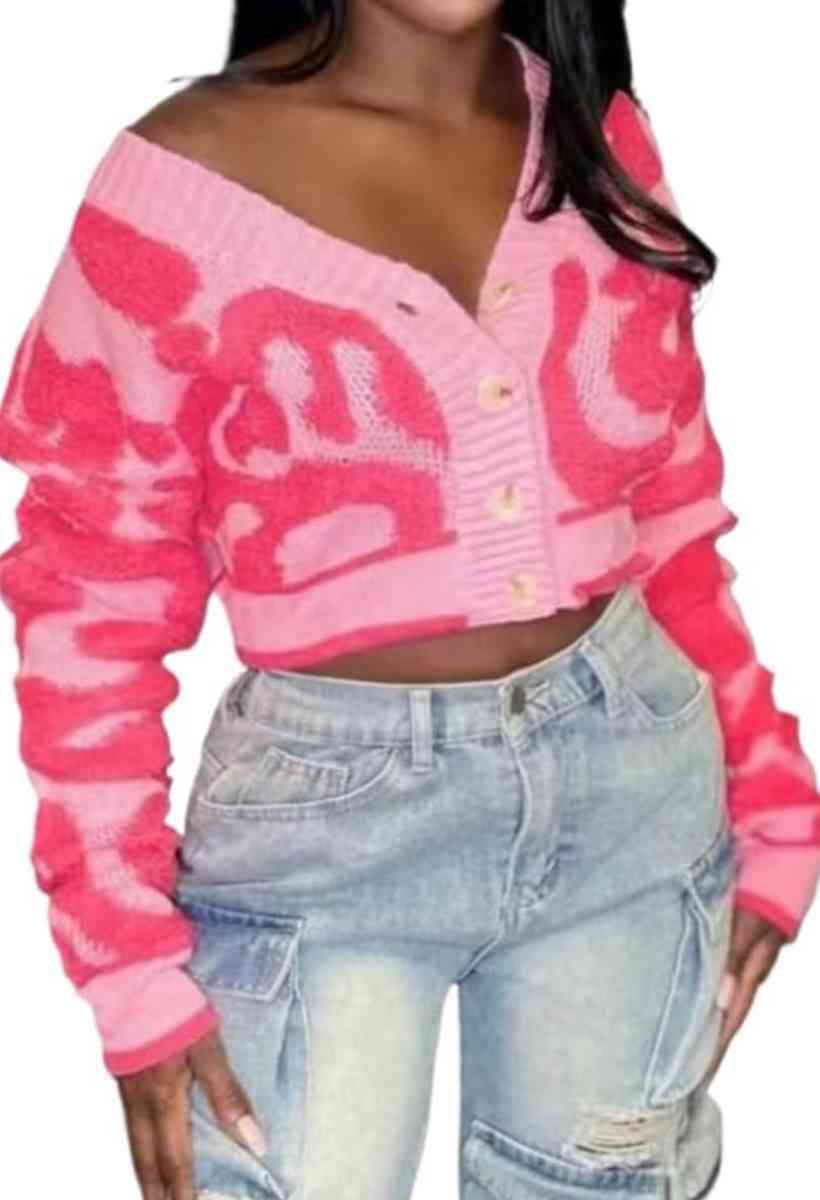 new woman Valentines Day top size medium