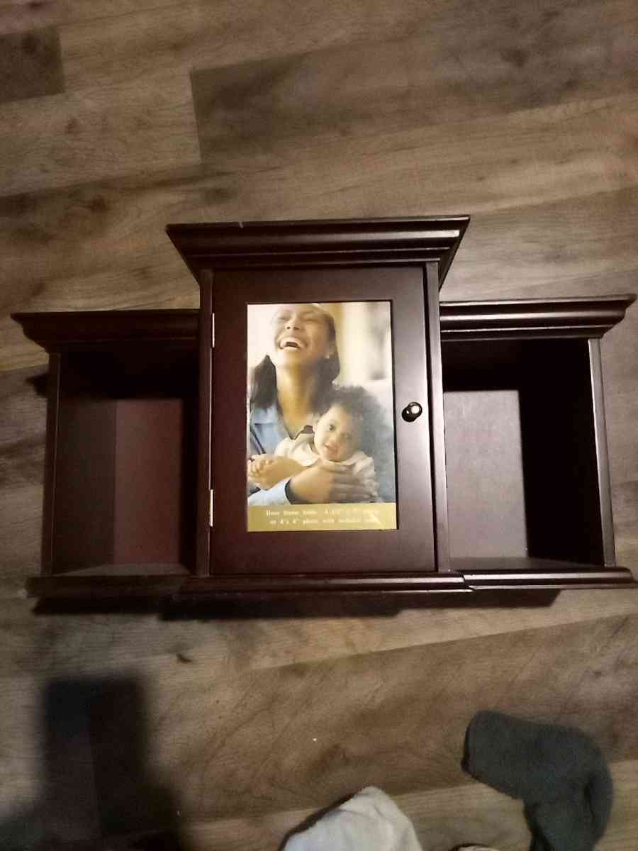 picture frame stand