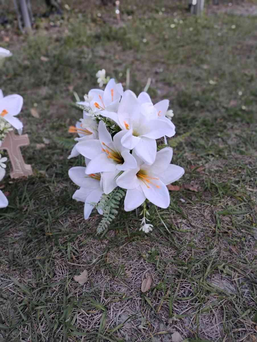 graveside flowers