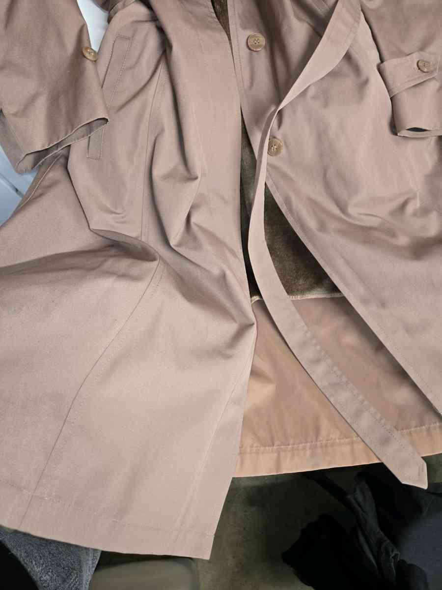 WOMENS  vintage LONG JACKET like new no flaws size med