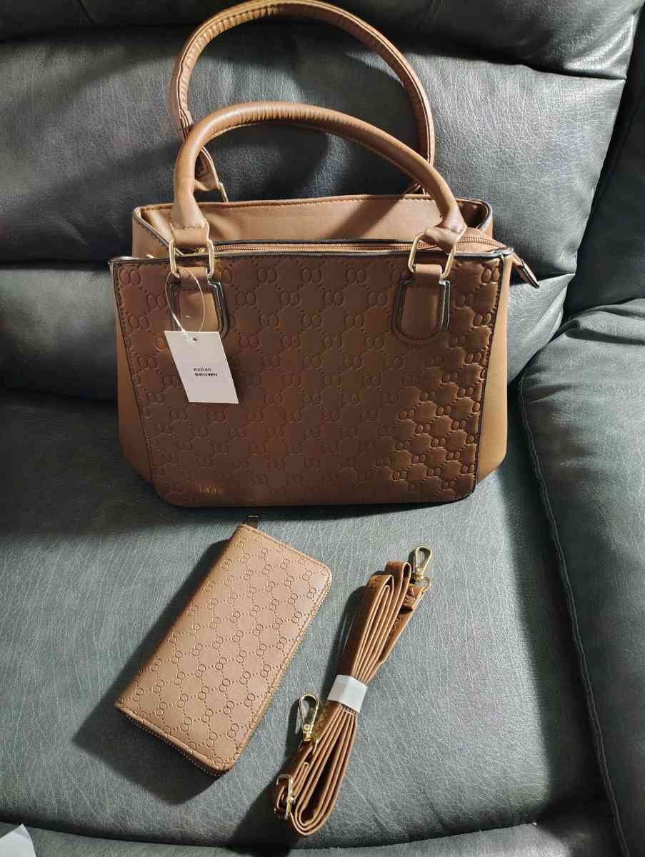 Brown handbag set