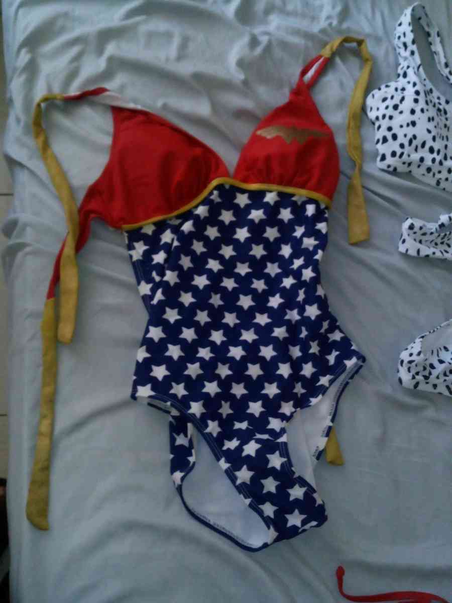 4 bathing suits for sale size small