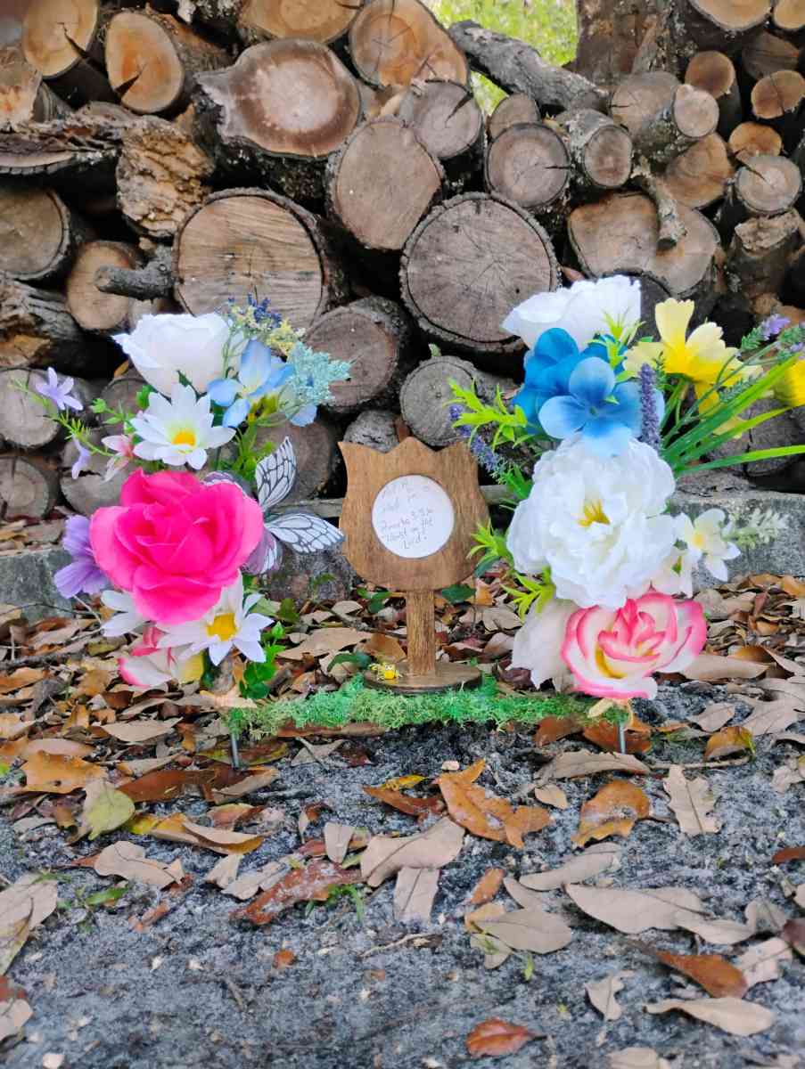 artificial flowers for loved ones