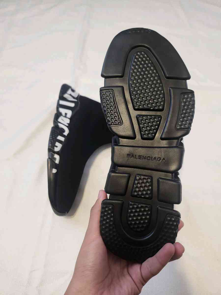 Men Balenciaga Speed Graffiti Trainers Size 8