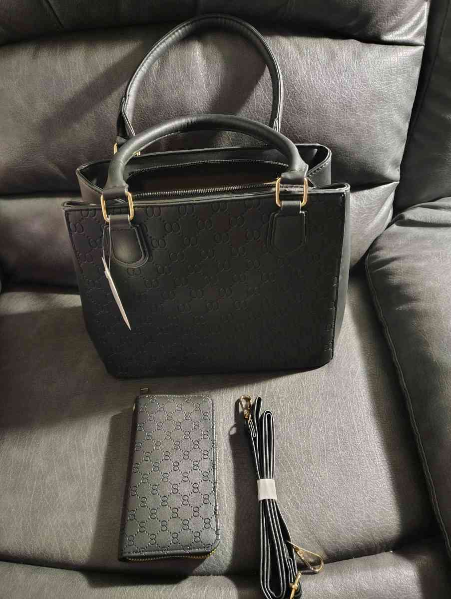 Black handbag set