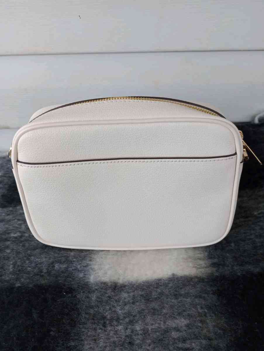 MICHAEL KORS JET SET TRAVEL purse