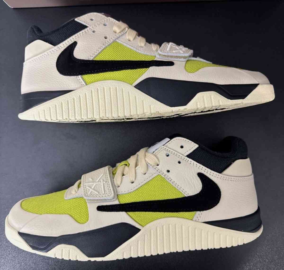 size 9 Nike Jordan air Jumpman Travis Scott edition