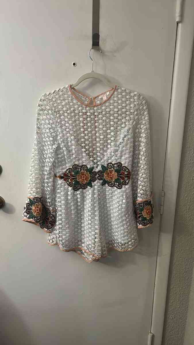 Luxxel White Embroidered Floral Romper with Bell Sleeves Siz