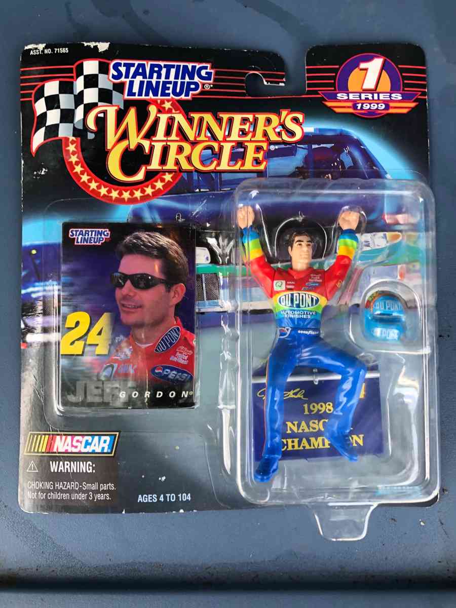 Jeff Gordon card and figger helmet 1999