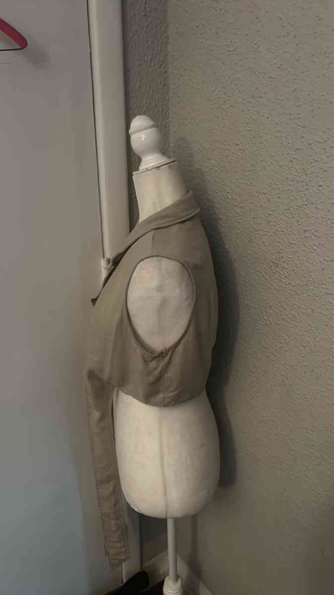 SHEIN  Lapel Collar Knot Front Crop Top Size L Linen Summer