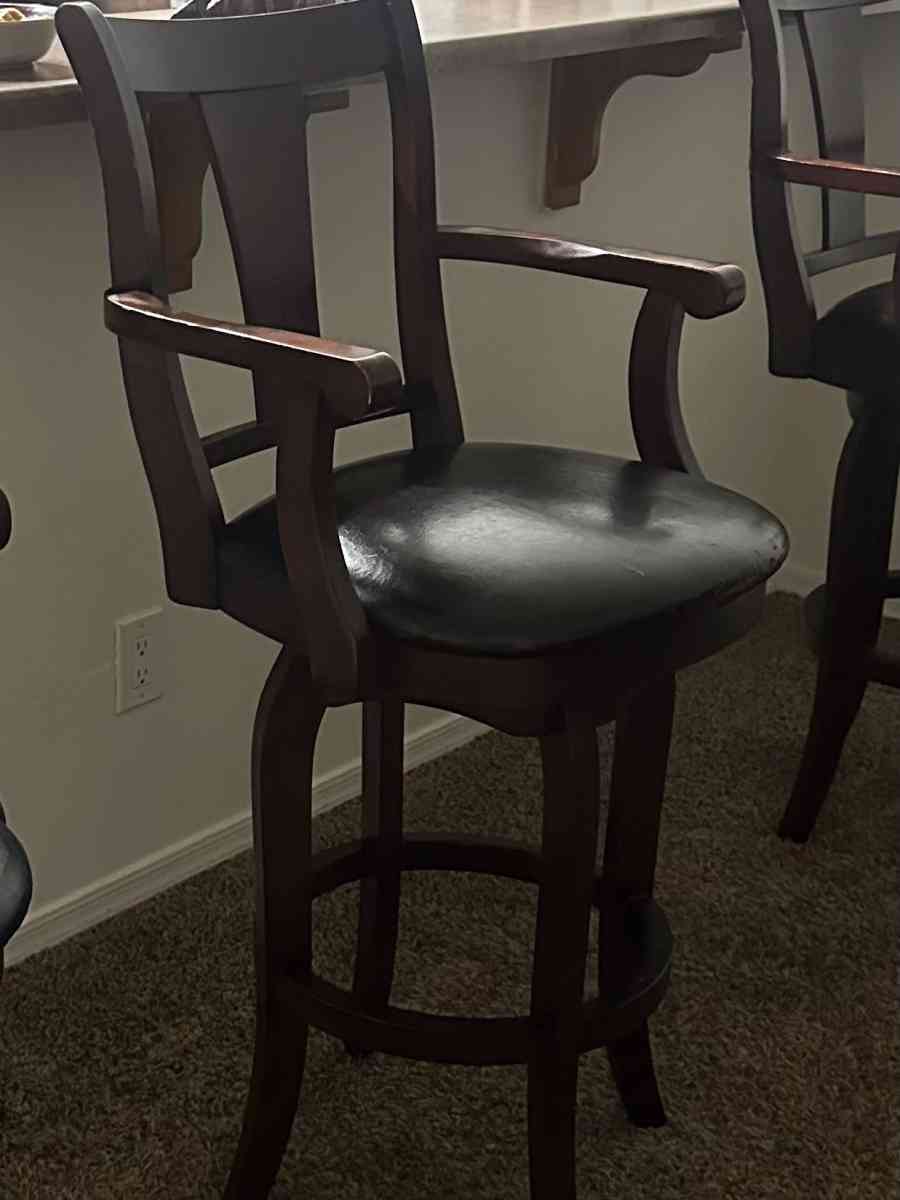 Set of 3 Wooden Bar Stools