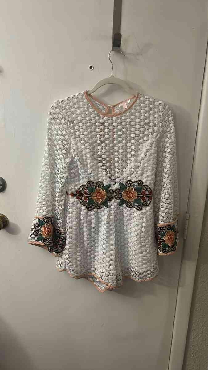 Luxxel White Embroidered Floral Romper with Bell Sleeves Siz