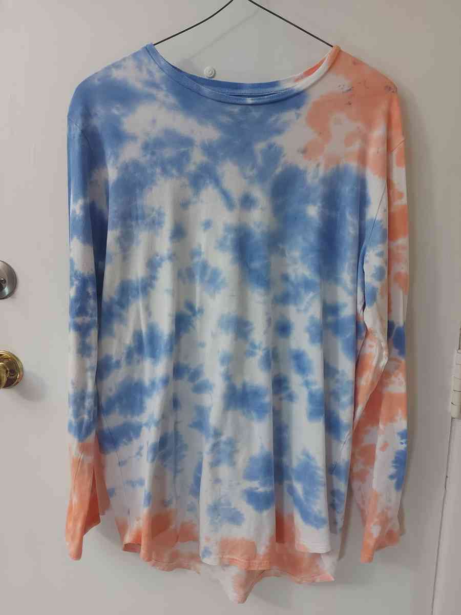 PacSun Scallop Fit Tie Dye Hoodie Size L Beach Casual Surfin