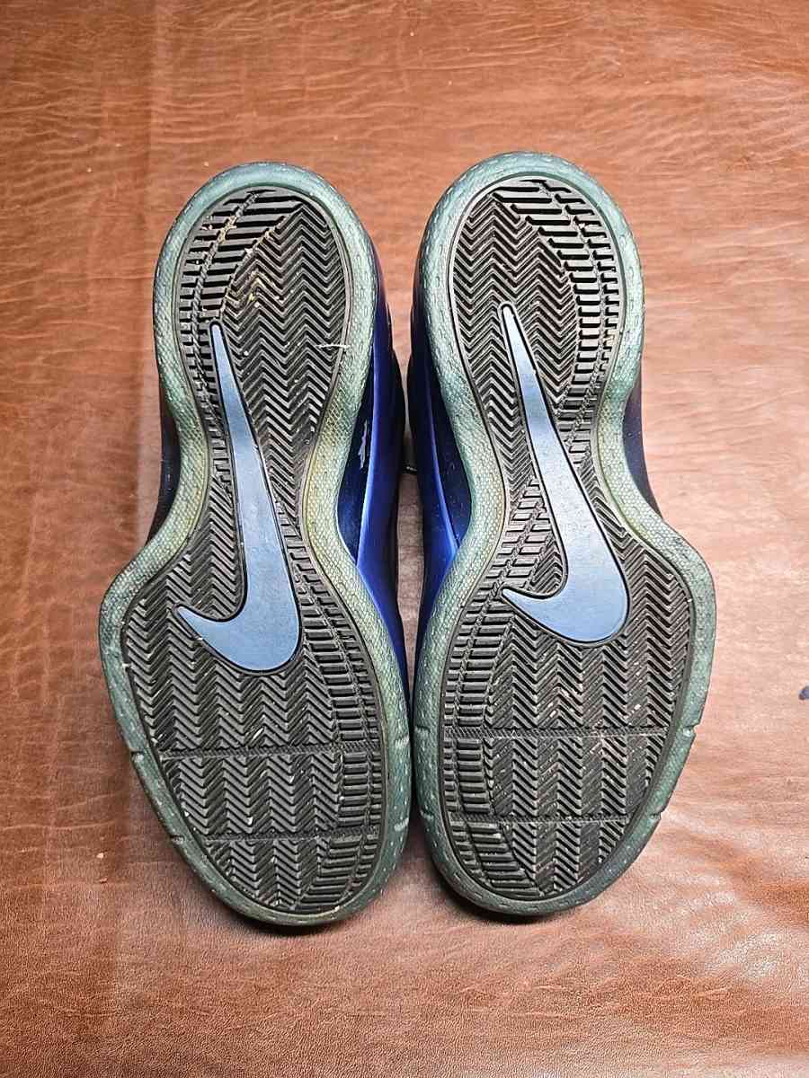 Nike Mens Zoom Foamposite Lite size 9 BlackDk Neon Royal