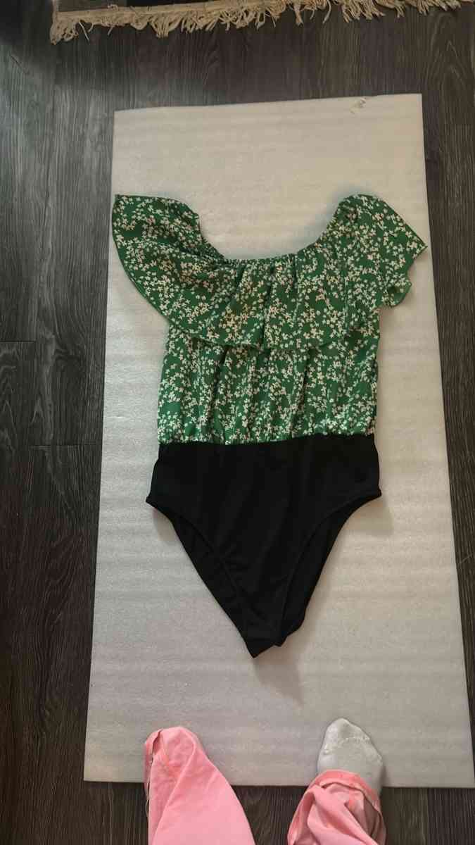 SHEIN Womens Floral Ruffle Bodysuit GreenBlack Size XL US 12