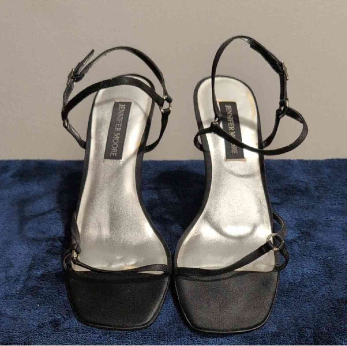 Jennifer Moore Black Heels with Transparent Accents 10 m