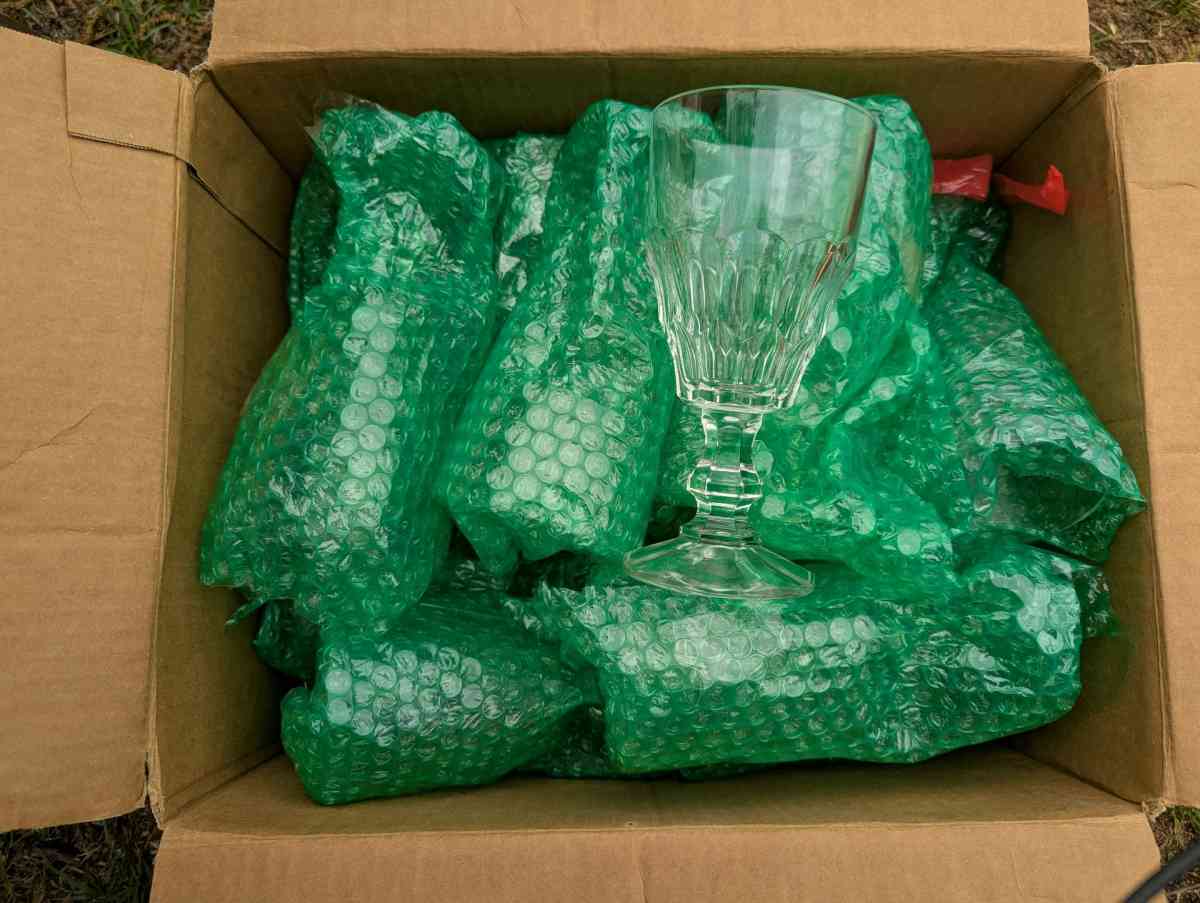 30 Vintage Stem Bottom Glasses