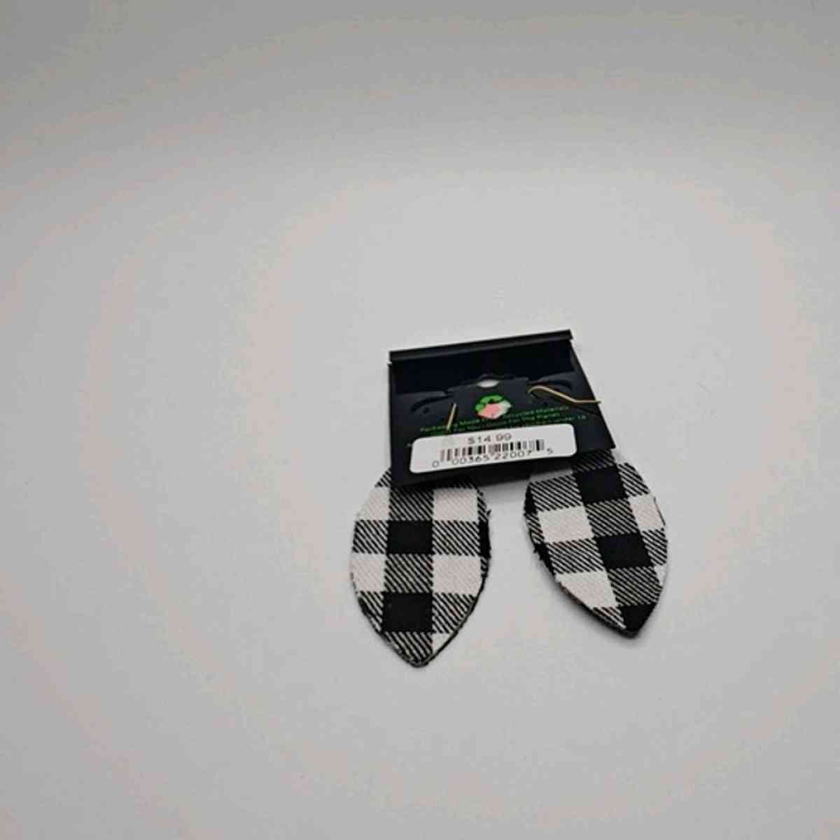 Buffalo Check Earrings Hunters Feather Leaf Metal Jewelry WH