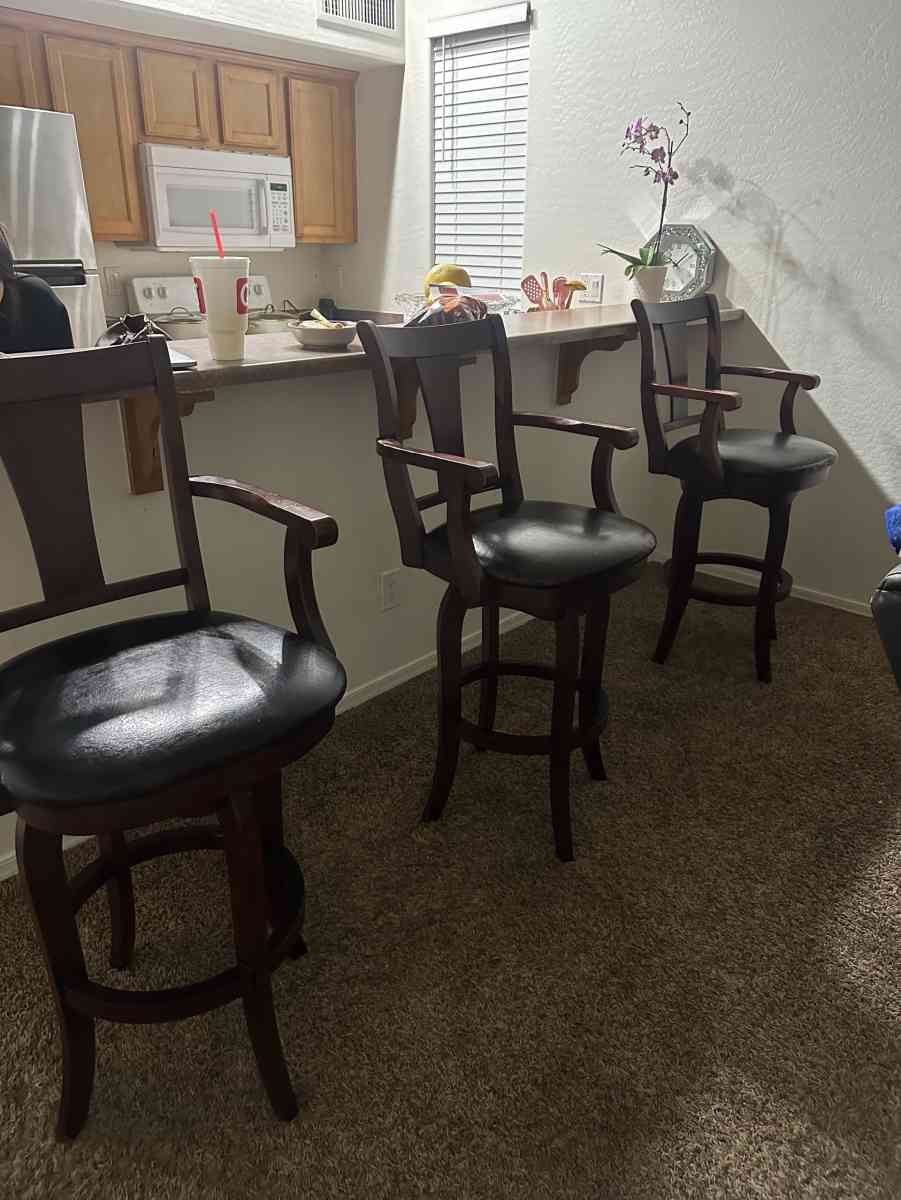 Set of 3 Wooden Bar Stools