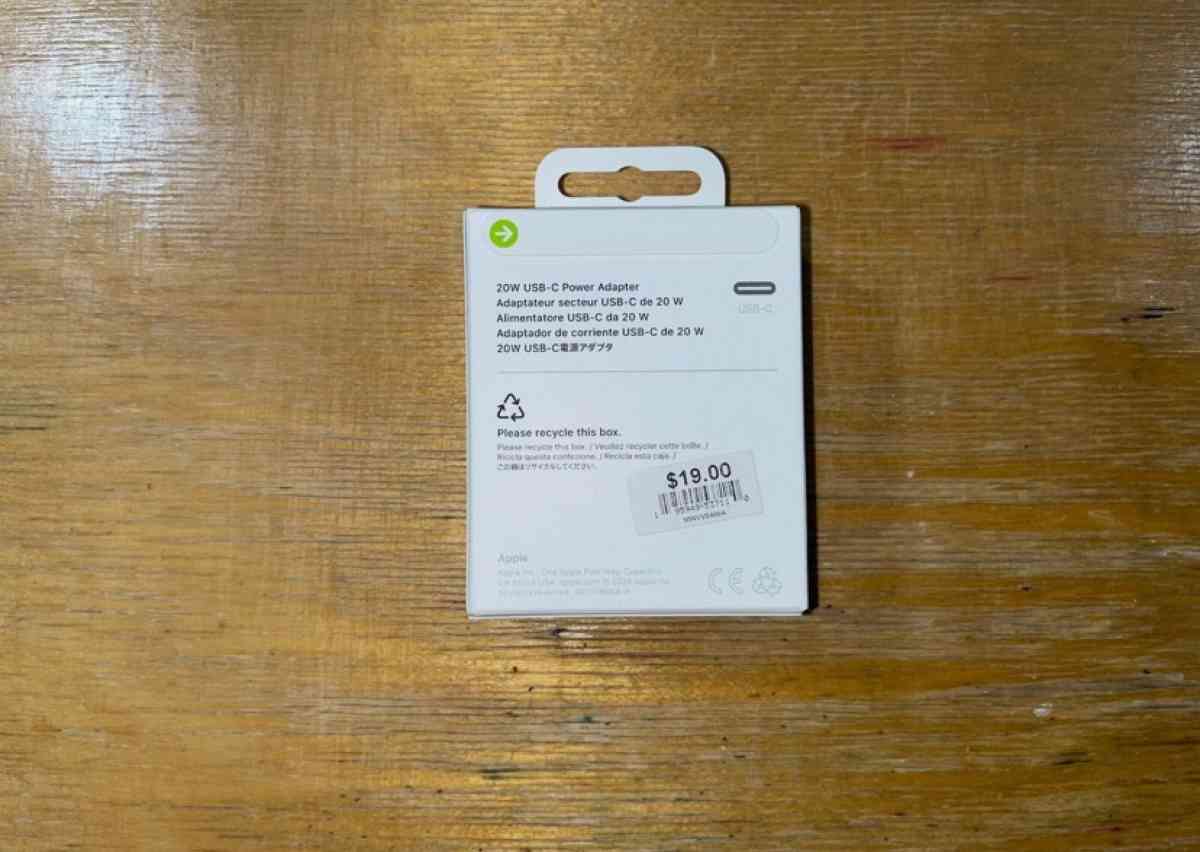 Siri 10 Apple Watch with charger and port