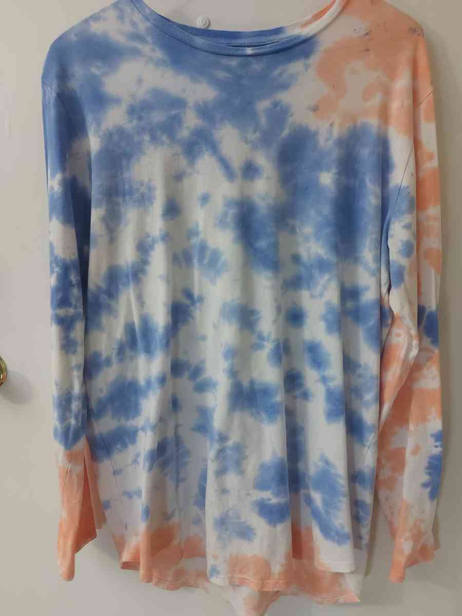 PacSun Scallop Fit Tie Dye Hoodie Size L Beach Casual Surfin