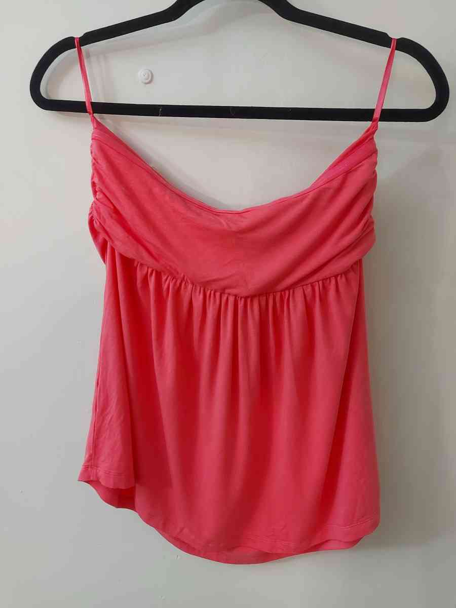 NY  CO New York and Company Pink Flowy Strapless Top Size M