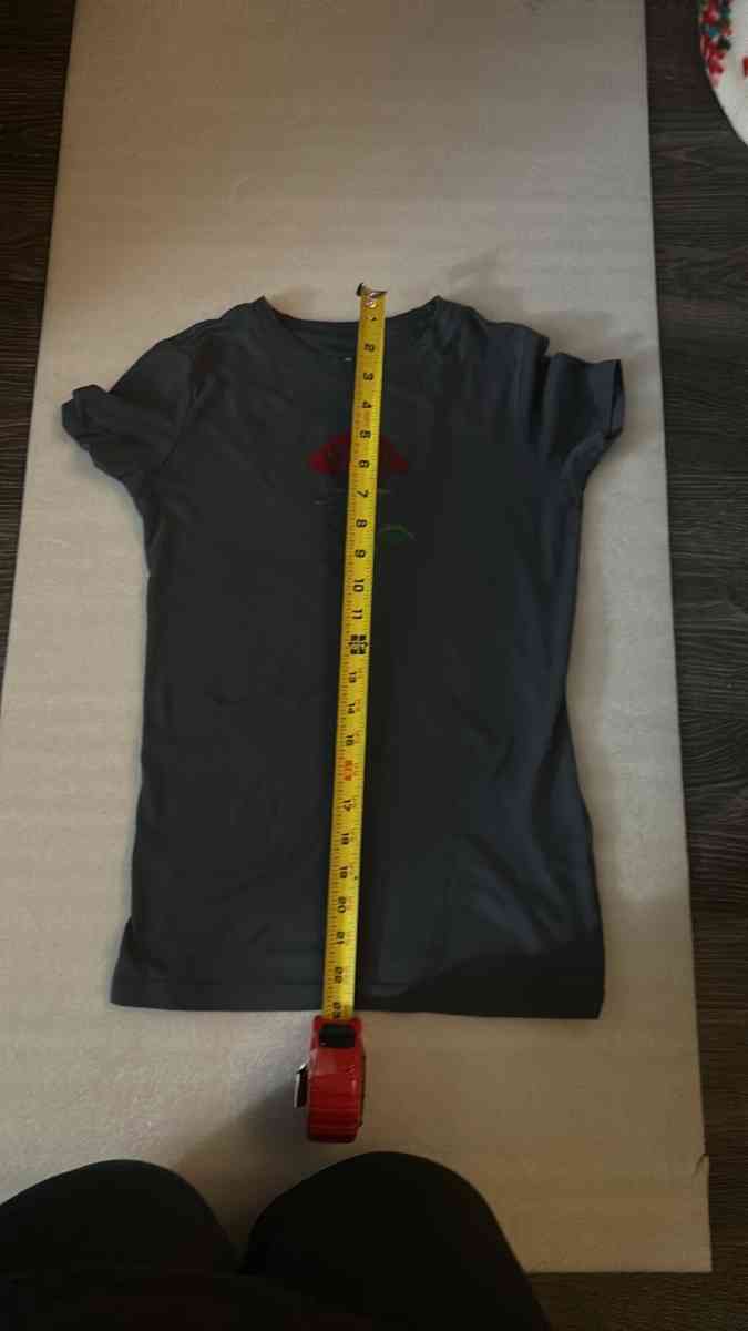 Free State Gray Womens Rose Graphic Tee Size XS Trending Ros