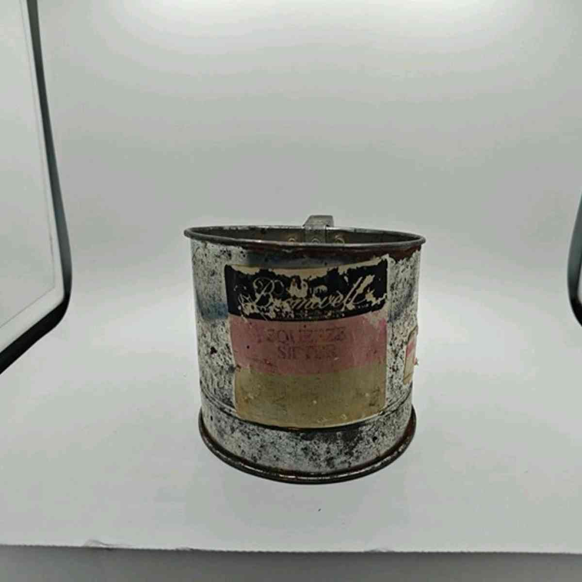 Vintage Bromco Flour Sifter kitchen Squeeze Handle farmhouse