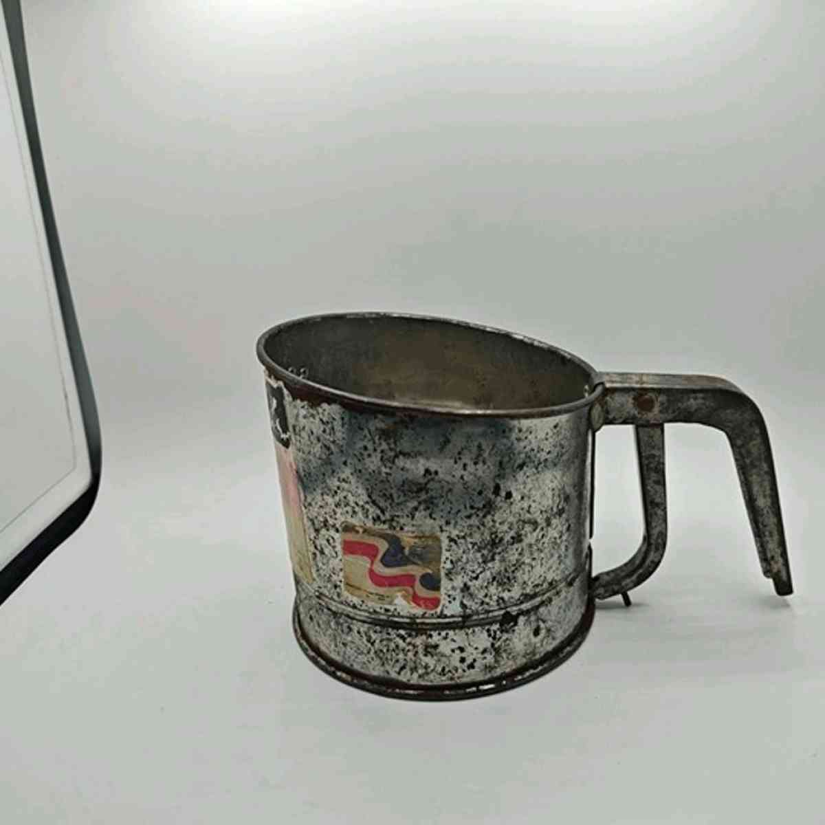 Vintage Bromco Flour Sifter kitchen Squeeze Handle farmhouse