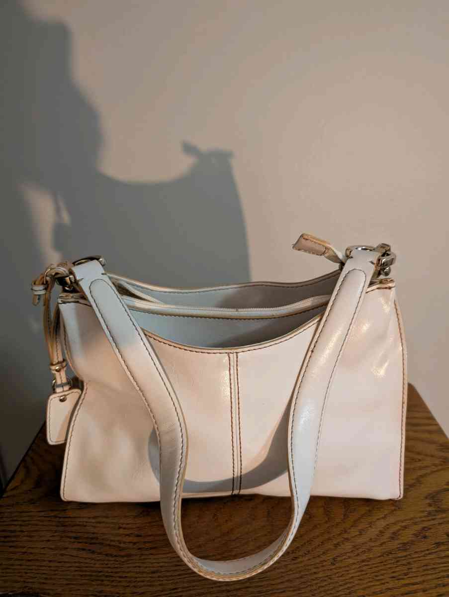 Elegant Cream Handbag