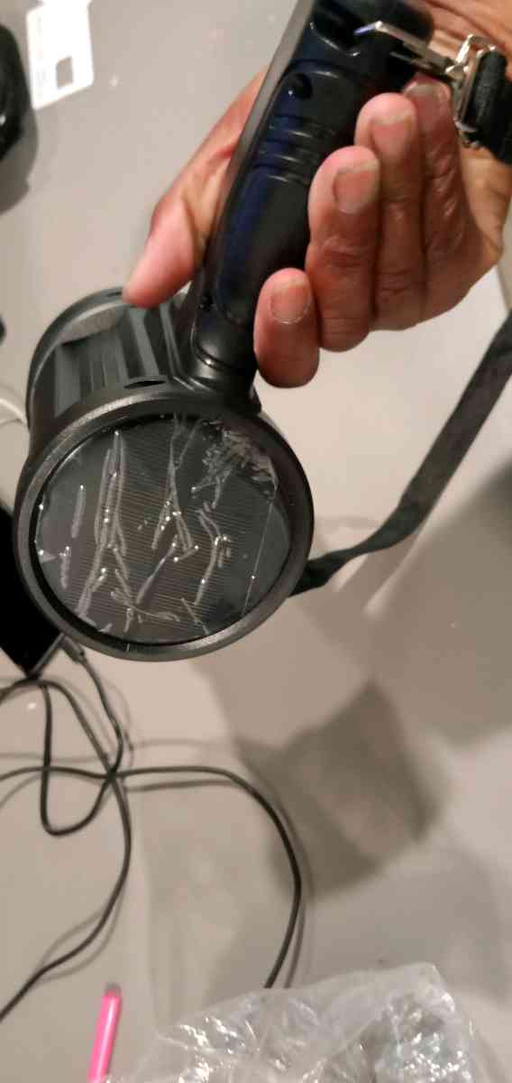 lapara tiene tanbien tiene cargador potlable